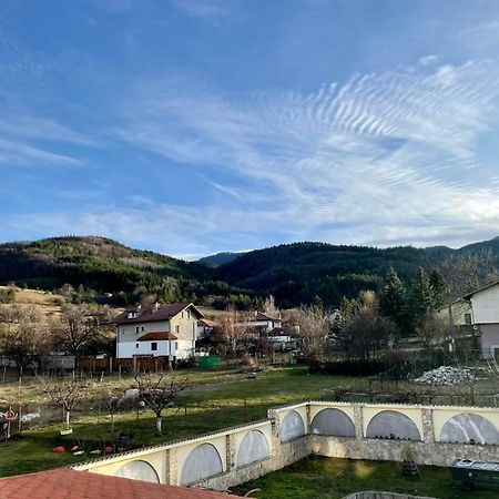 Къща За Гости Гергана Raduil Dış mekan fotoğraf
